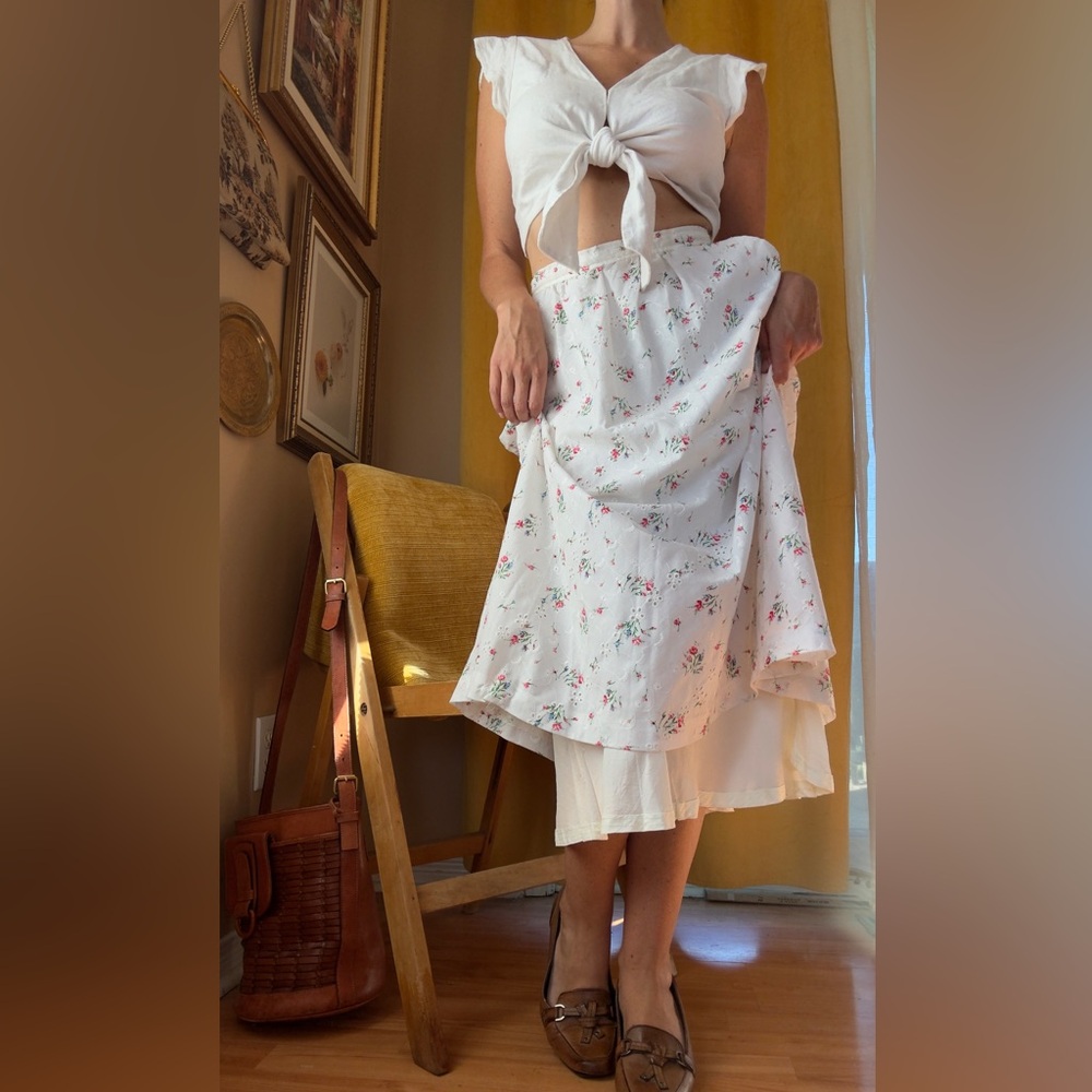 Vintage White Hand Sewn Floral Eyelet Midi with Pockets XS - Picture 10 of 14